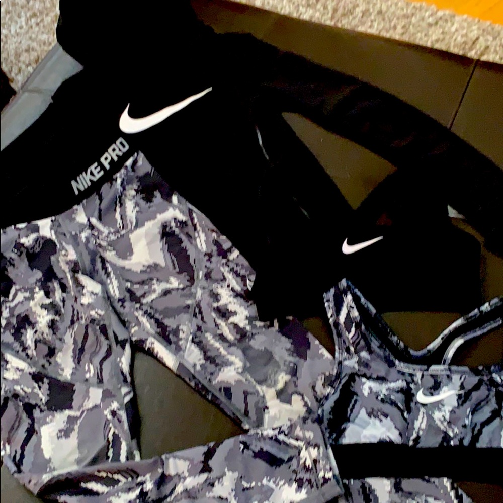 Nike Girls athletic wear
